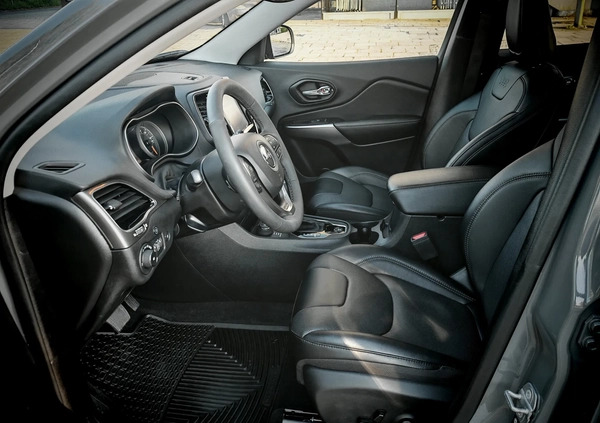 Jeep Cherokee cena 145000 przebieg: 3600, rok produkcji 2022 z Wolbrom małe 781